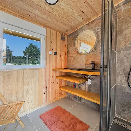 Chalet cosy, proche lac&plage Hébergement de vacances *